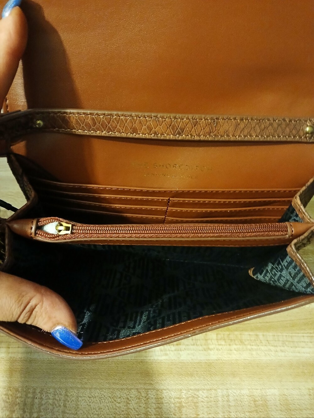 Kurt Geiger NWT NEW STYLE Stunning Clutch/Crossbody & Dustbag - Picture 9 of 10